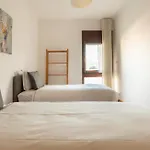 Lejlighed 4br In Center 2min Metro And Walk Aliados Porto