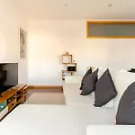 4br In Center 2min Metro And Walk Aliados