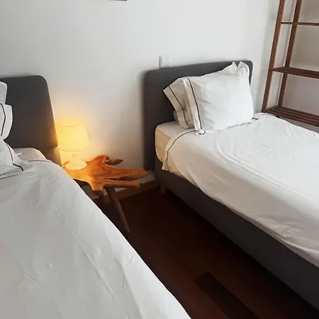 4br In Center 2min Metro And Walk Aliados