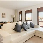 4br In Center 2min Metro And Walk Aliados Daire *