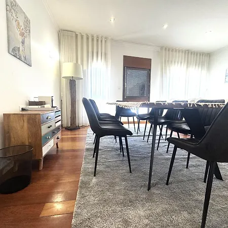4br In Center 2min Metro And Walk Aliados *